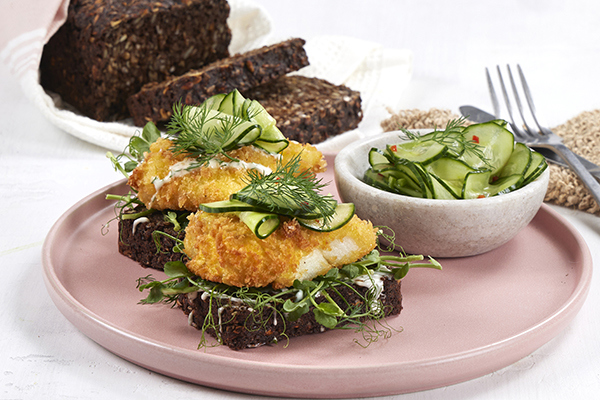 Rugbrød med fritert fiskefilet | Lantmännen Unibake